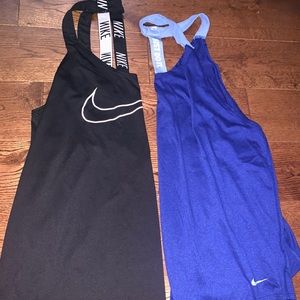 Nike Tops Large